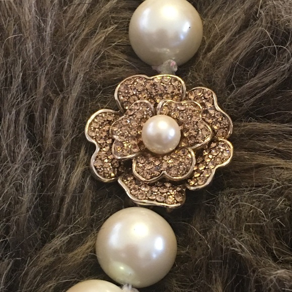 Vintage Carolee pearl pave flower clasp choker - Picture 9 of 13